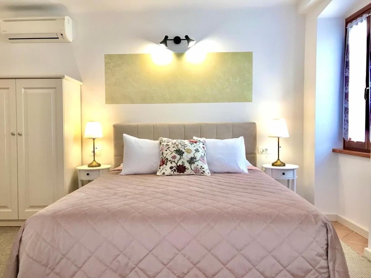 Casa Vittoria Hotel Ровин Стая снимка